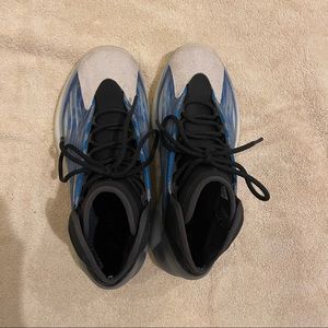 Yeezy Hi Tops